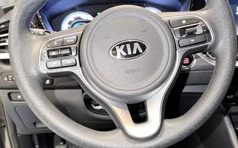 KIA NIRO 2020 — 6